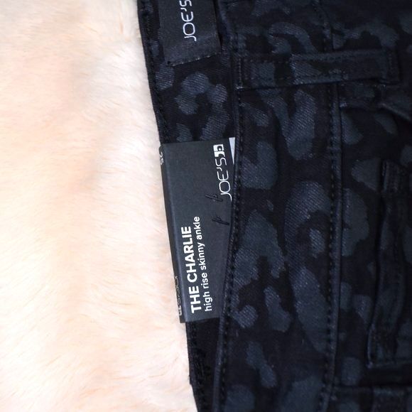 Joe’s Jeans The Charlie High Rise Skinny Jeans Black Cheetah Print Size 25 - Picture 7 of 11